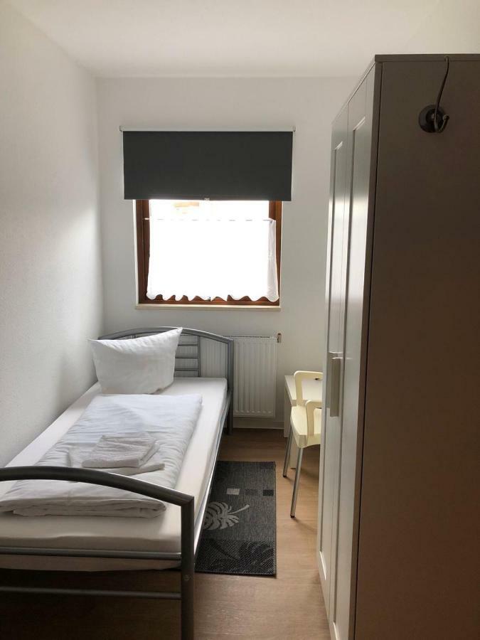 Pension ,,Vier Tore" Neubrandenburg Exterior photo
